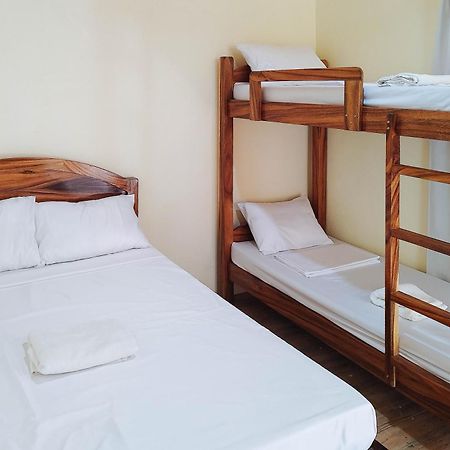 Casa Nena Hotel & Resort Iloilo By Reddoorz Guimbal Ngoại thất bức ảnh
