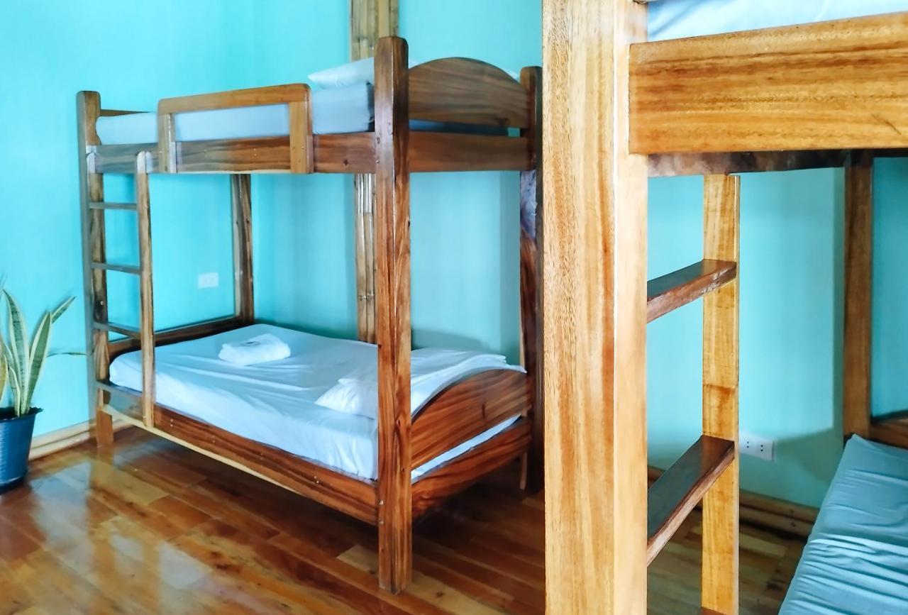 Casa Nena Hotel & Resort Iloilo By Reddoorz Guimbal Ngoại thất bức ảnh