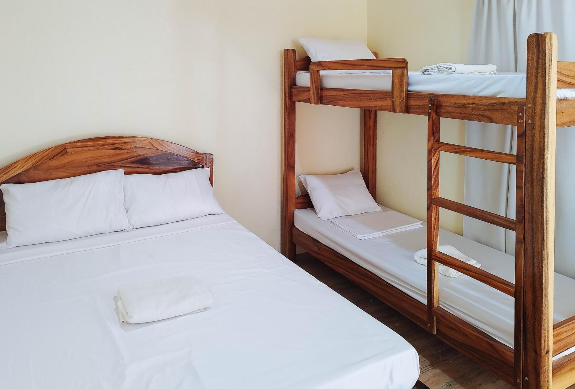 Casa Nena Hotel & Resort Iloilo By Reddoorz Guimbal Ngoại thất bức ảnh